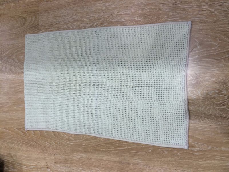 שטיח מיקרופייבר לבן 50/80